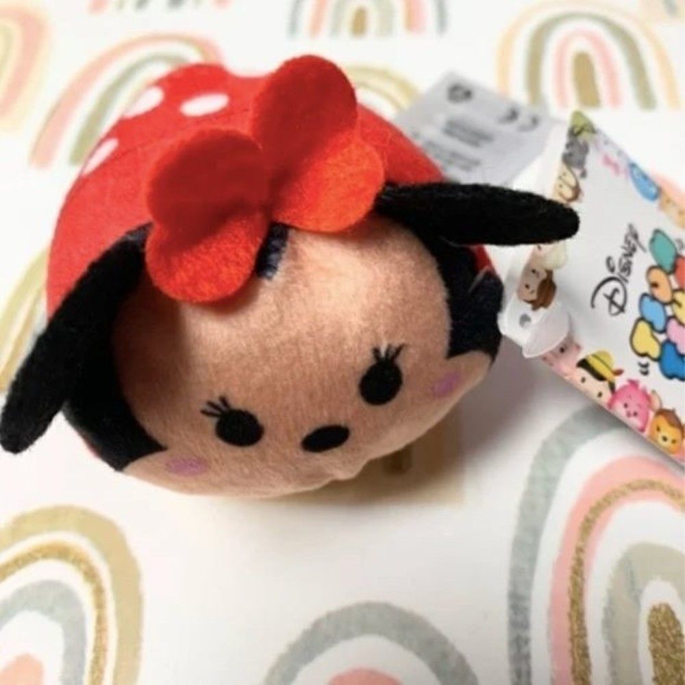 Disney Tsum Tsum Minnie Mouse‎ NEW
